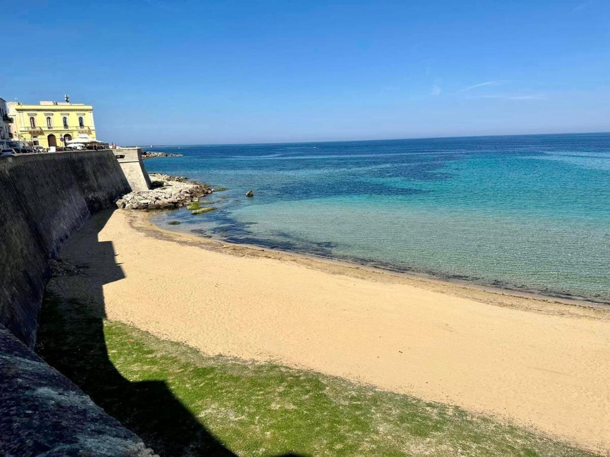 Minzoni Gallipoli Sul Mare E 130 Mt Dal Centro Exteriör bild
