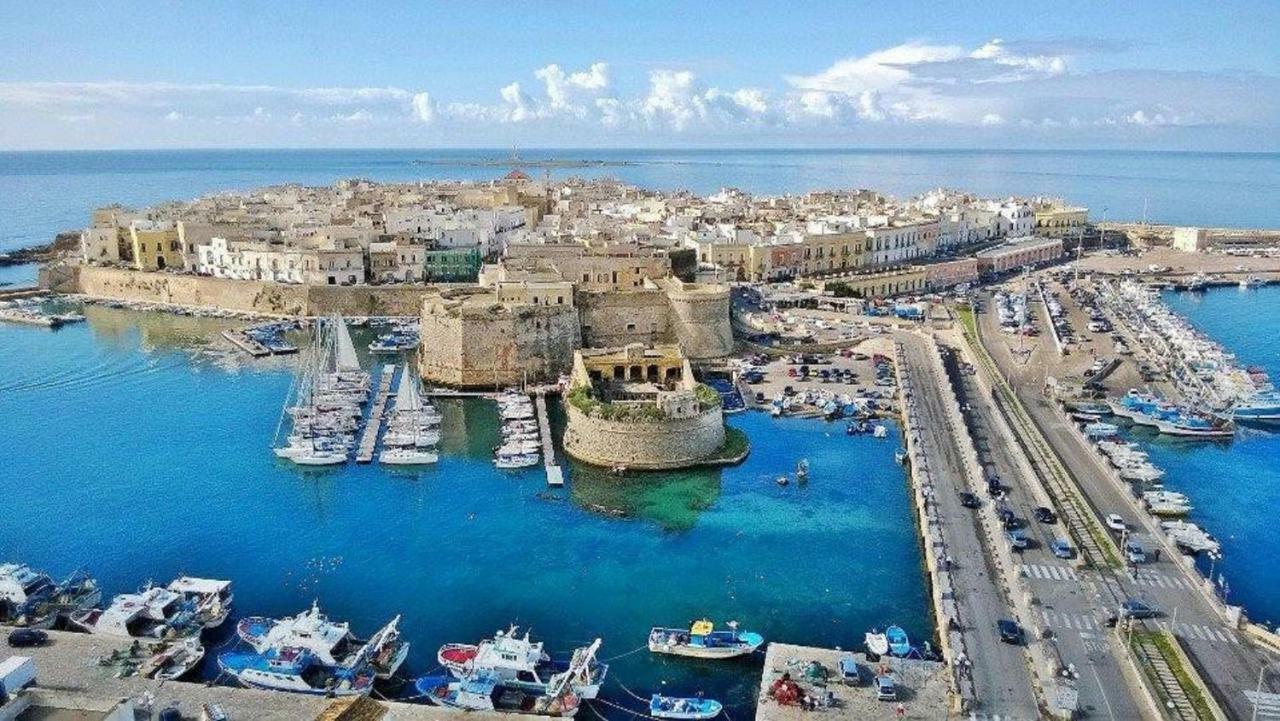 Minzoni Gallipoli Sul Mare E 130 Mt Dal Centro Exteriör bild